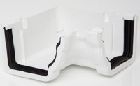 Polypipe Sovereign 90 degree Internal Angle RH713 117x75mm High Capacity OGEE gutter system (WHITE)